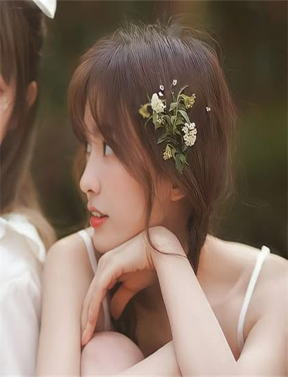 歐美日韓一區二區_女人的顏色吻戲